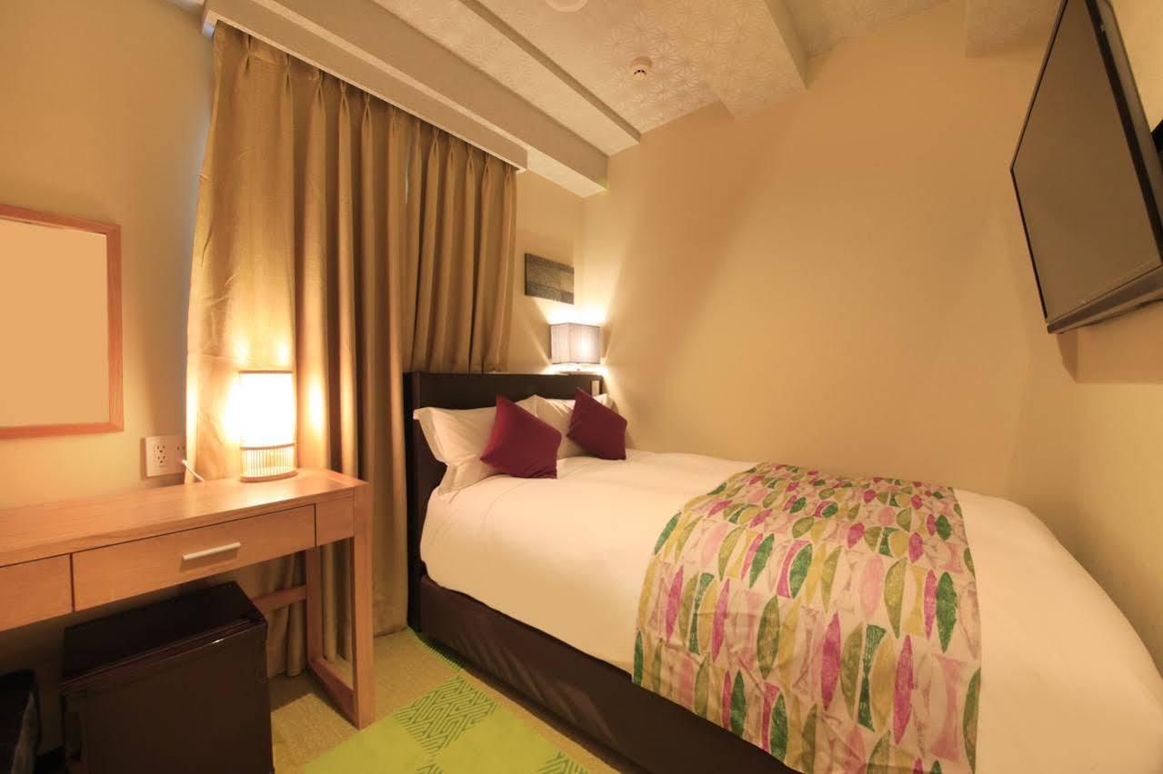 טוקיו Centurion Hotel & Spa Ueno Station -Artificial Radium Hot Spring מראה חיצוני תמונה